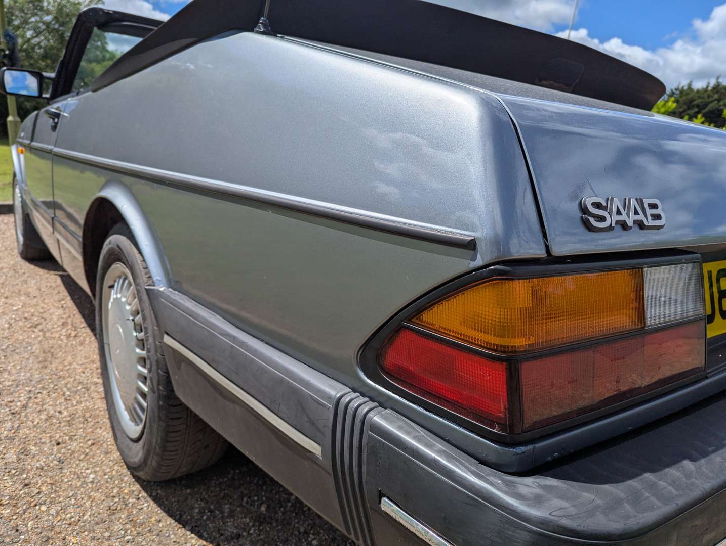 <p>1991 SAAB 900I 16V CONVERTIBLE</p>