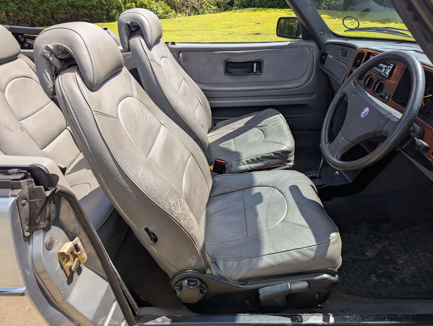 <p>1991 SAAB 900I 16V CONVERTIBLE</p>