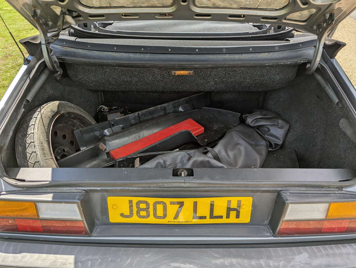 <p>1991 SAAB 900I 16V CONVERTIBLE</p>
