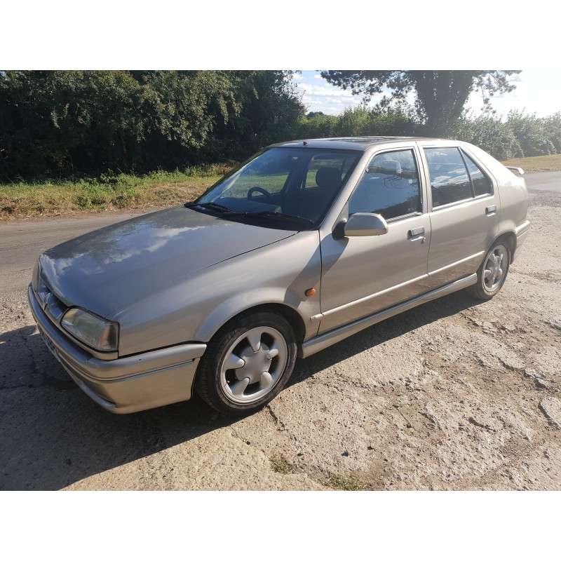 <p>1995 RENAULT 19 EXECUTIVE 16V</p>