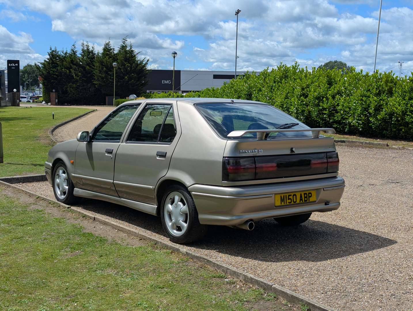 <p>1995 RENAULT 19 EXECUTIVE 16V</p>