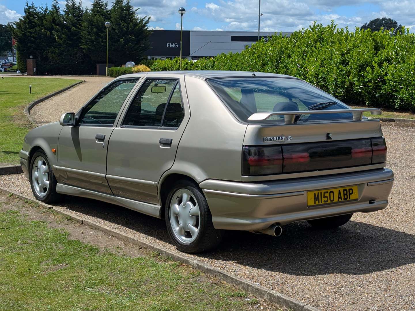 <p>1995 RENAULT 19 EXECUTIVE 16V</p>