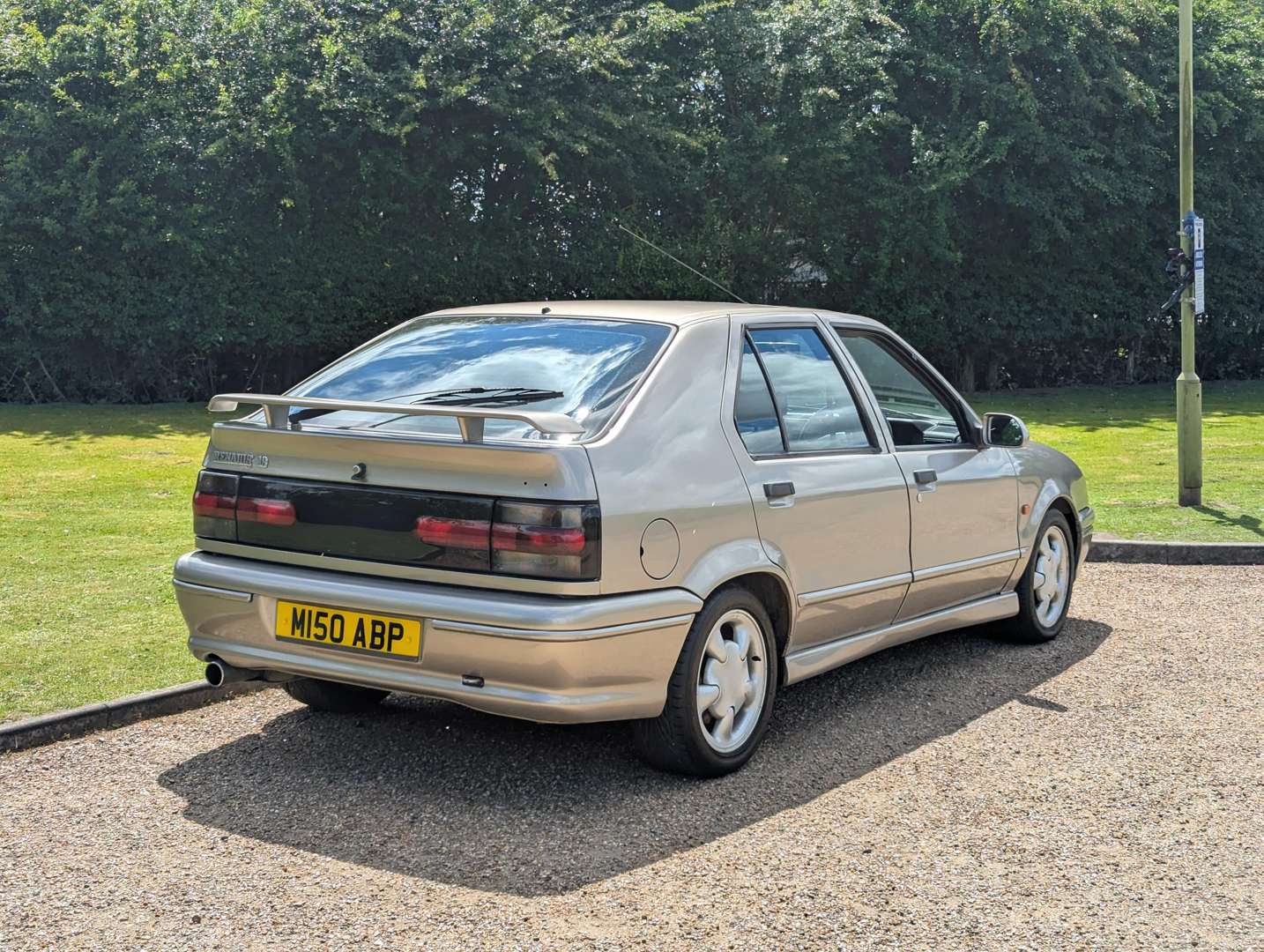 <p>1995 RENAULT 19 EXECUTIVE 16V</p>