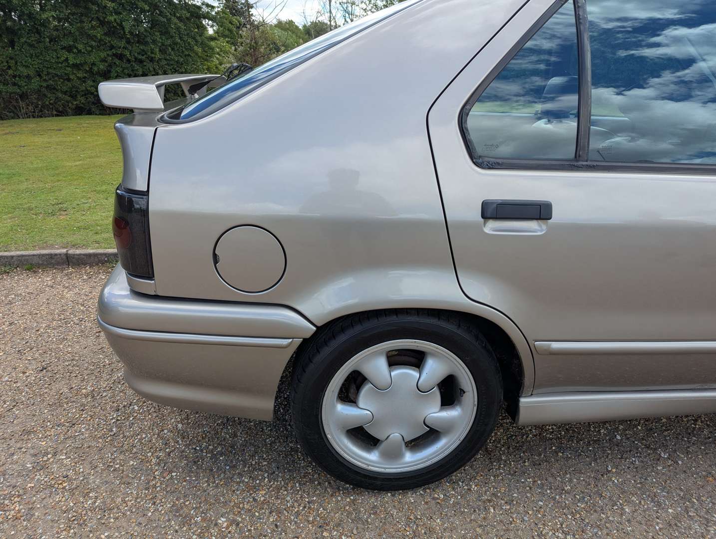 <p>1995 RENAULT 19 EXECUTIVE 16V</p>