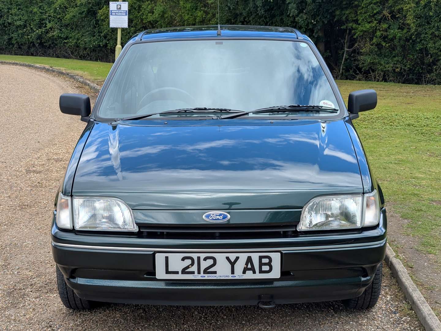 <p>1994 FORD FIESTA FINESSE 892 MILES</p>