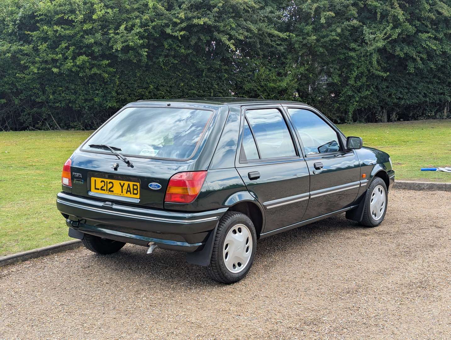 <p>1994 FORD FIESTA FINESSE 892 MILES</p>