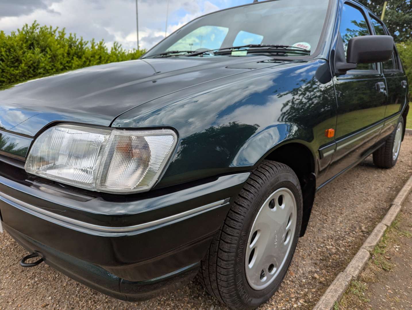 <p>1994 FORD FIESTA FINESSE 892 MILES</p>