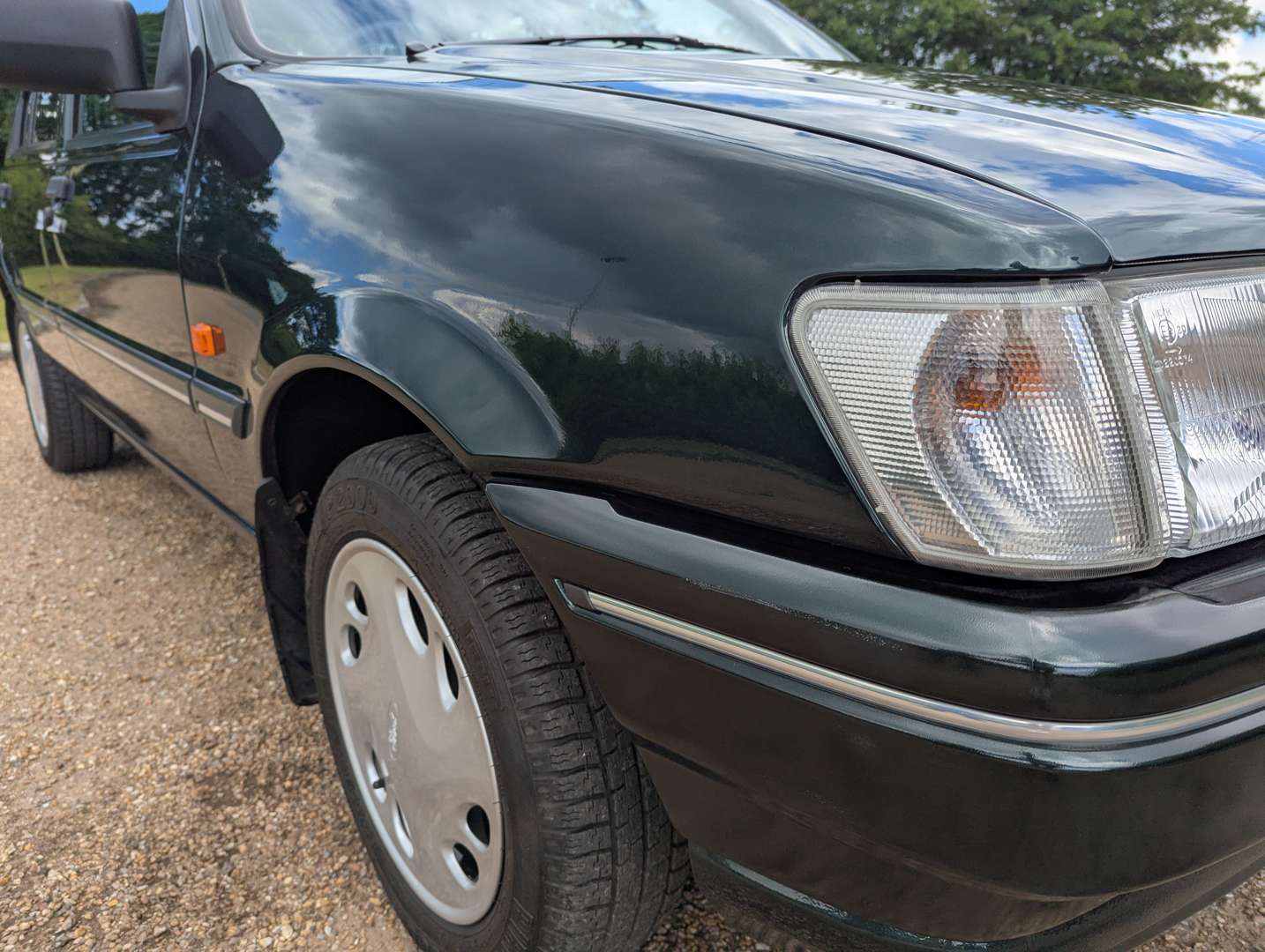 <p>1994 FORD FIESTA FINESSE 892 MILES</p>