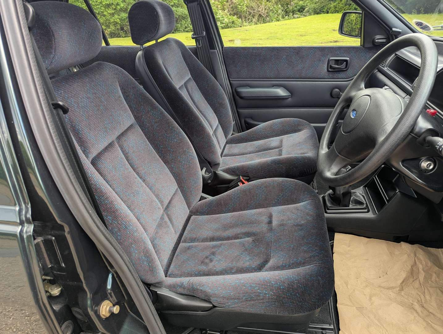 <p>1994 FORD FIESTA FINESSE 892 MILES</p>