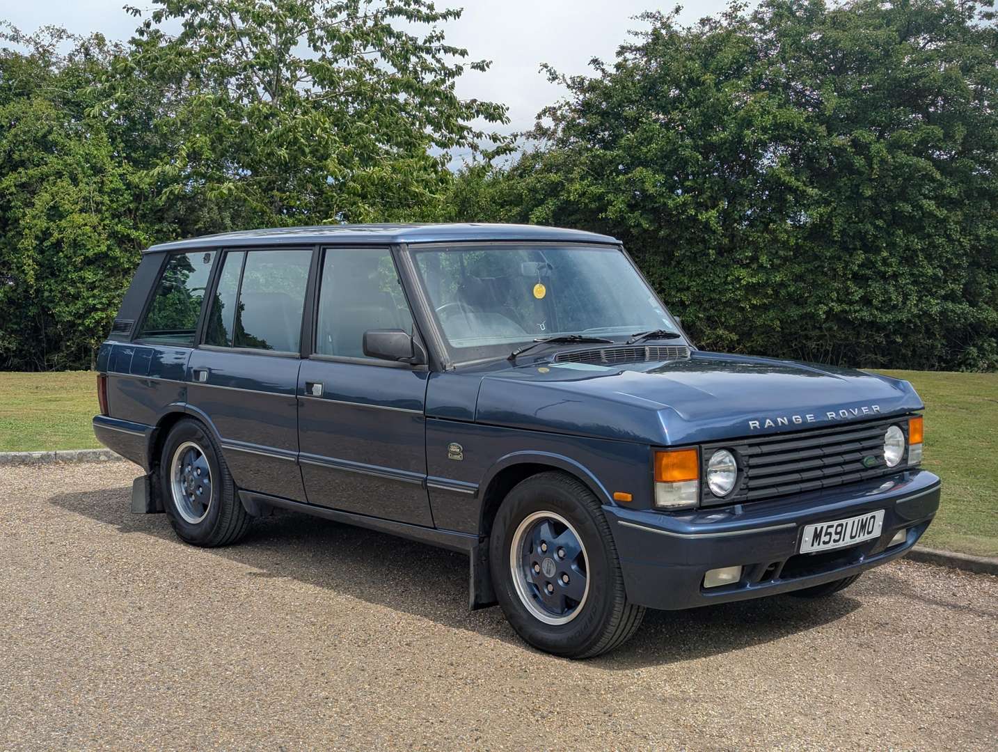 <p>1994 RANGE ROVER CLASSIC LSE</p>