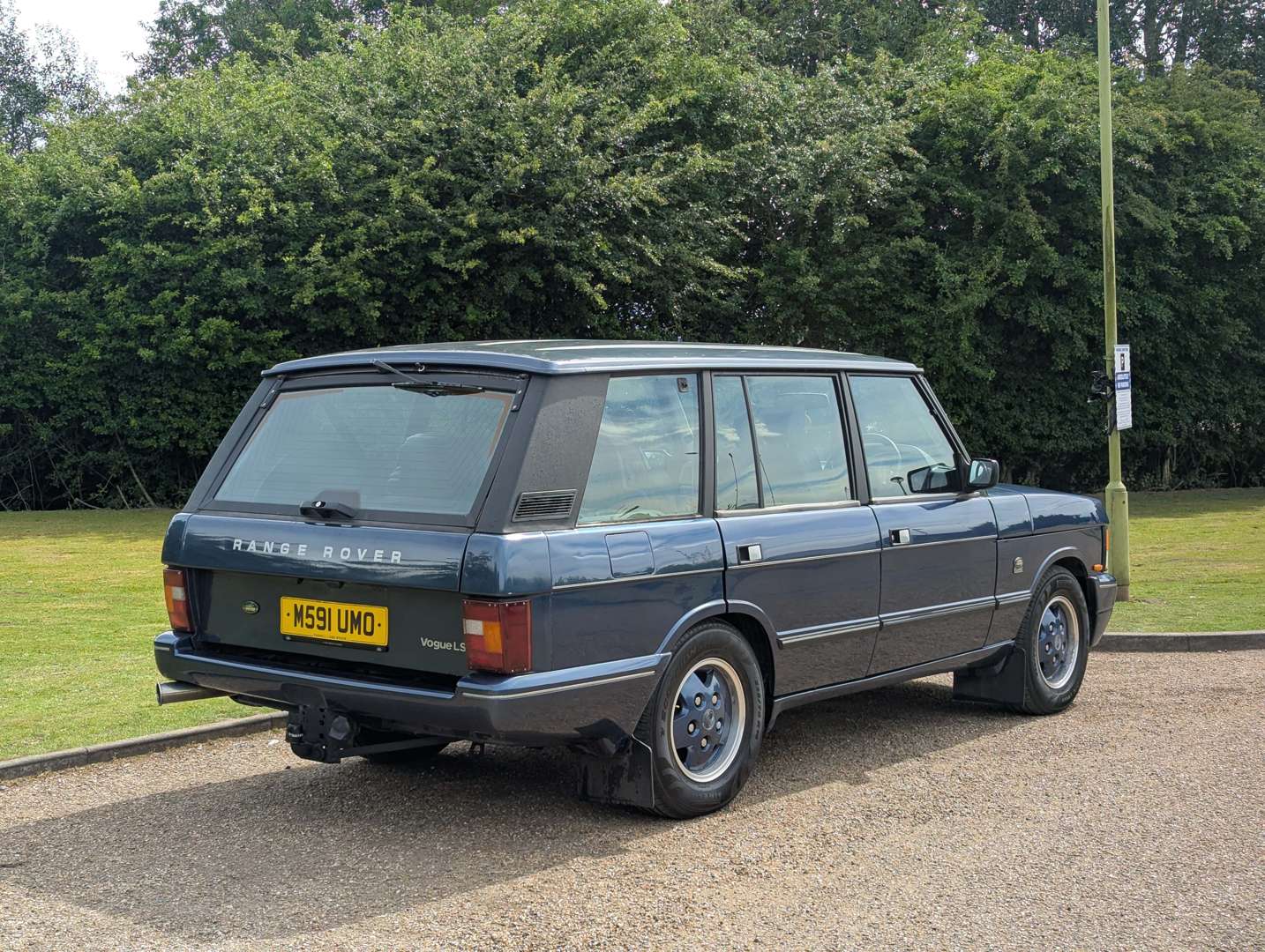 <p>1994 RANGE ROVER CLASSIC LSE</p>