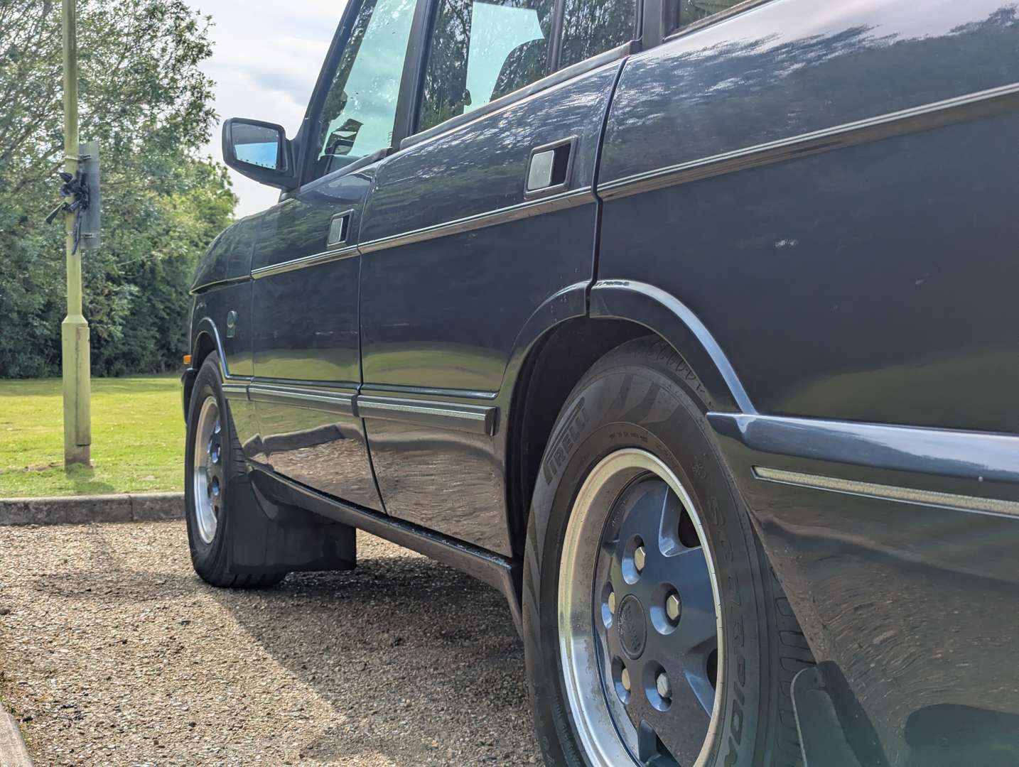 <p>1994 RANGE ROVER CLASSIC LSE</p>