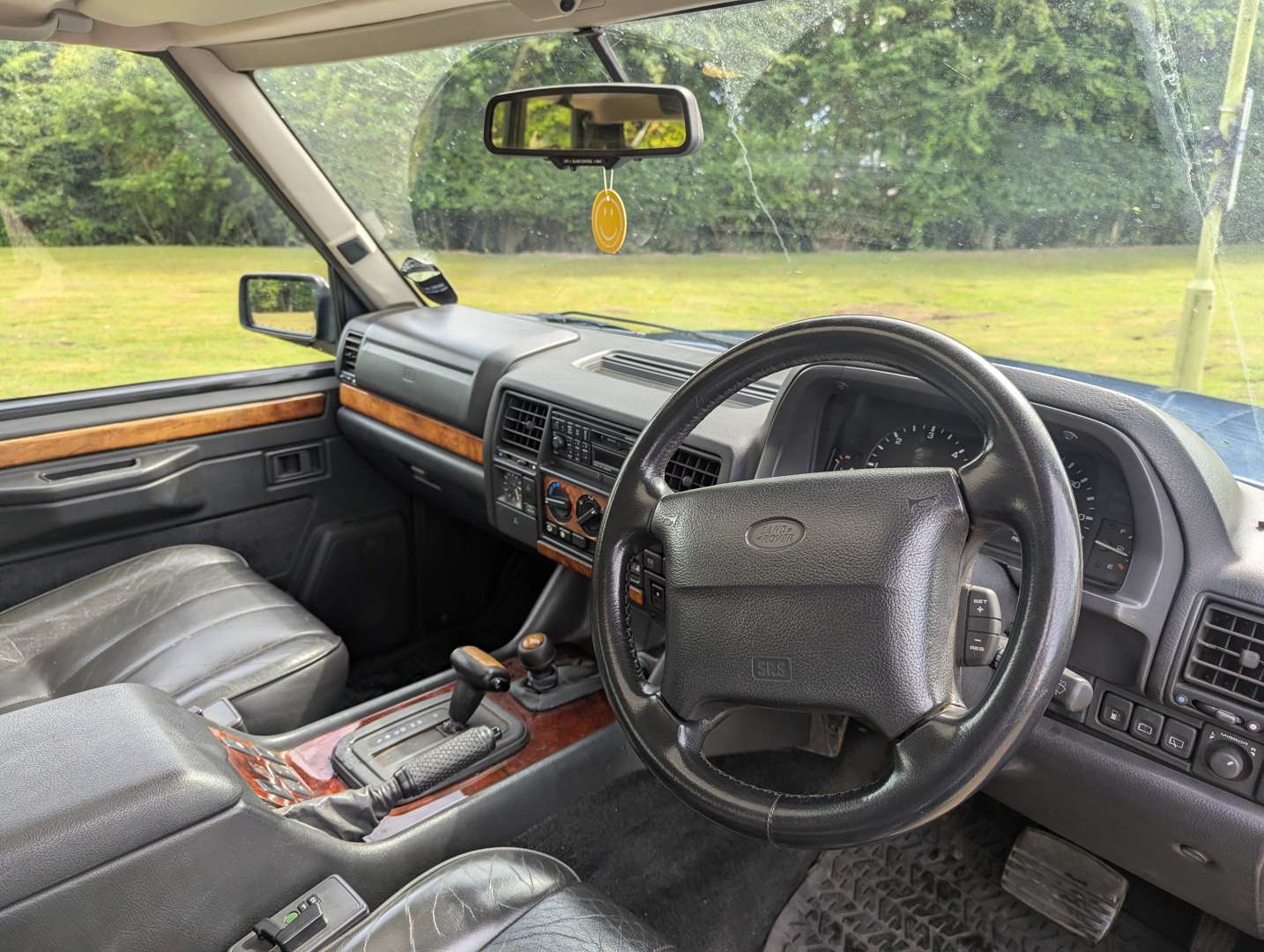 <p>1994 RANGE ROVER CLASSIC LSE</p>