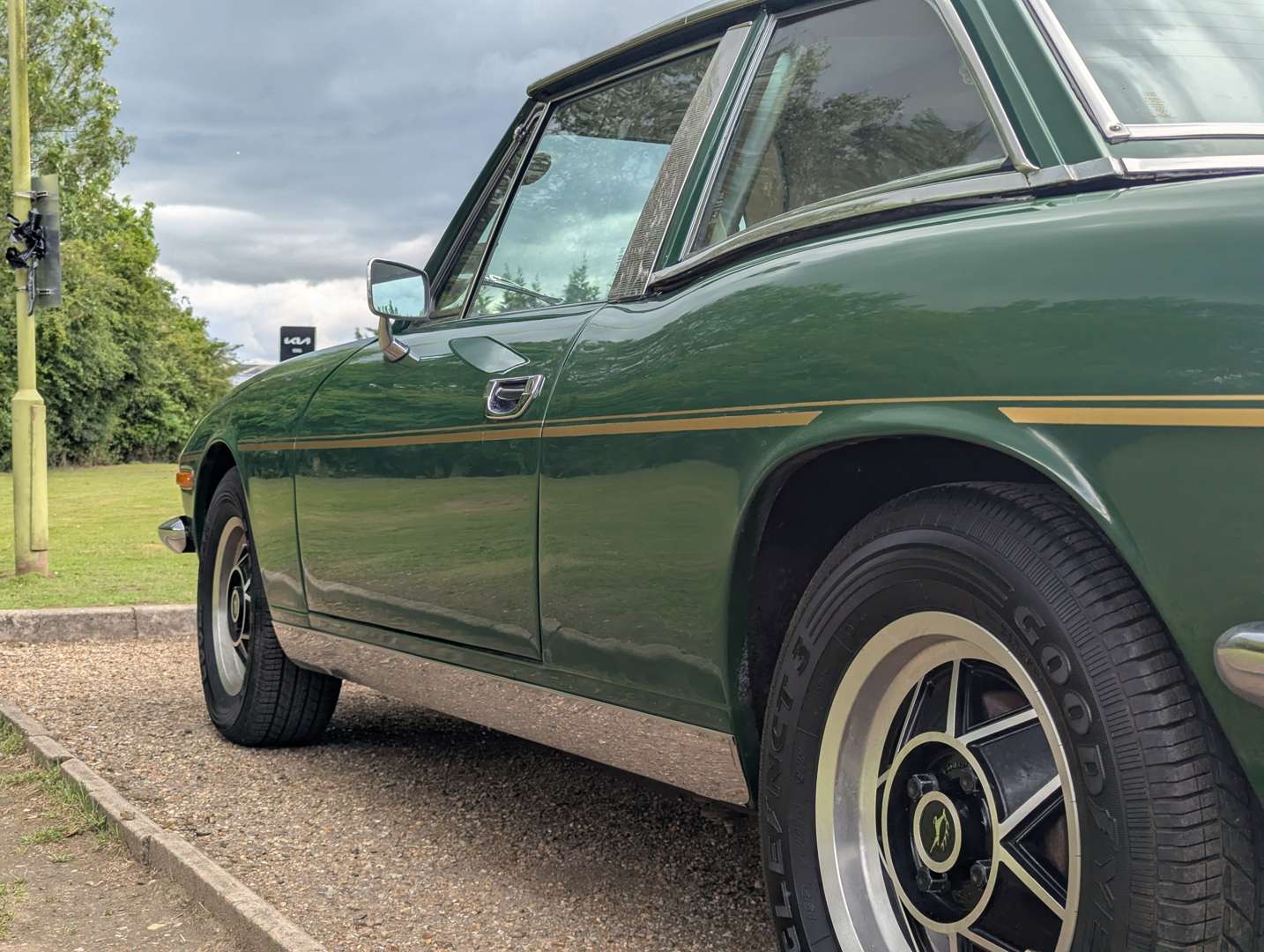 <p>1976 TRIUMPH STAG AUTO</p>