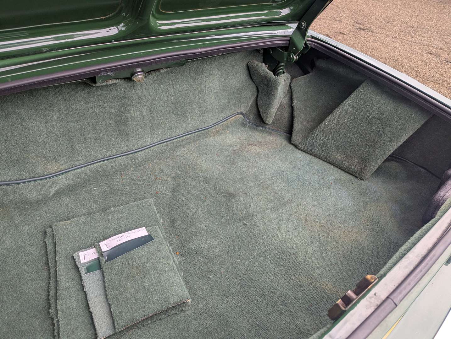 <p>1976 TRIUMPH STAG AUTO</p>