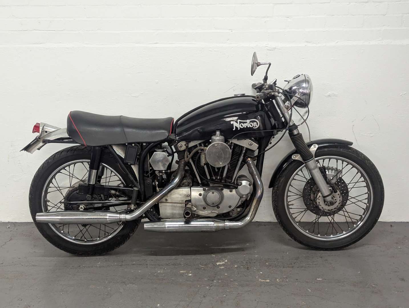 <p>1960 NORTON MODEL 50</p>
