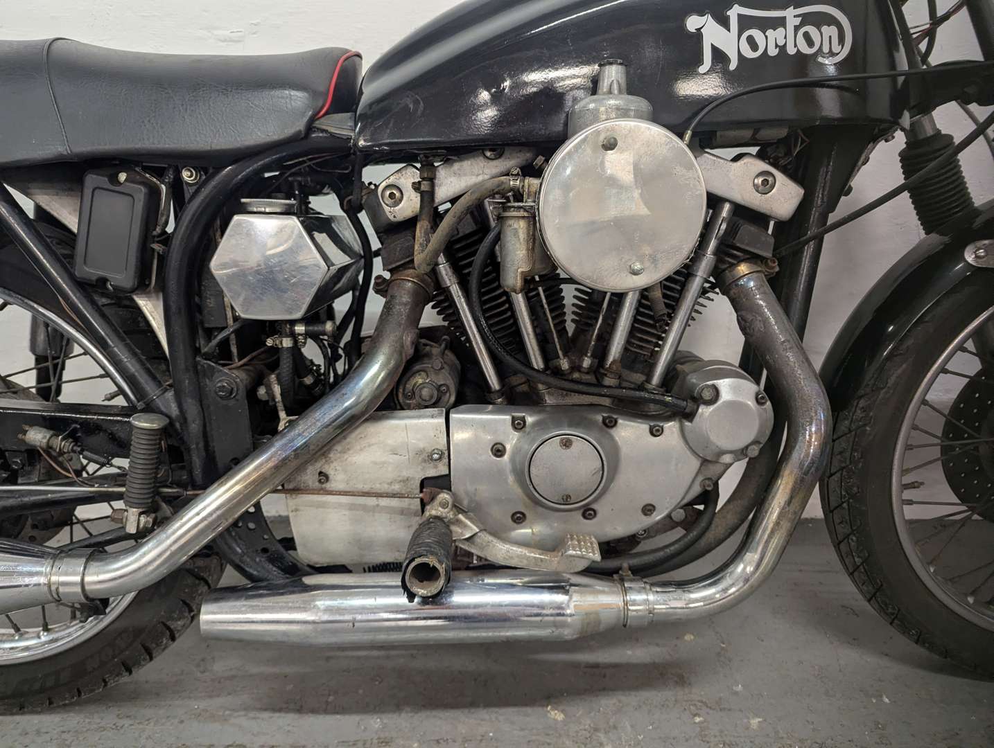 <p>1960 NORTON MODEL 50</p>
