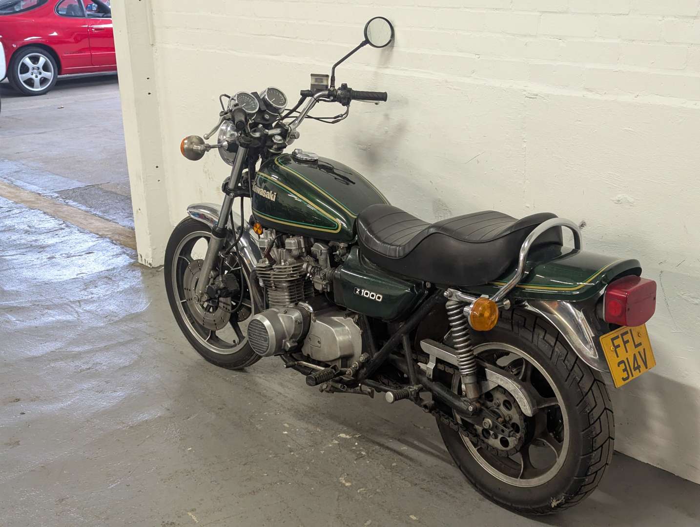 <p>1979 KAWASAKI Z1000</p>