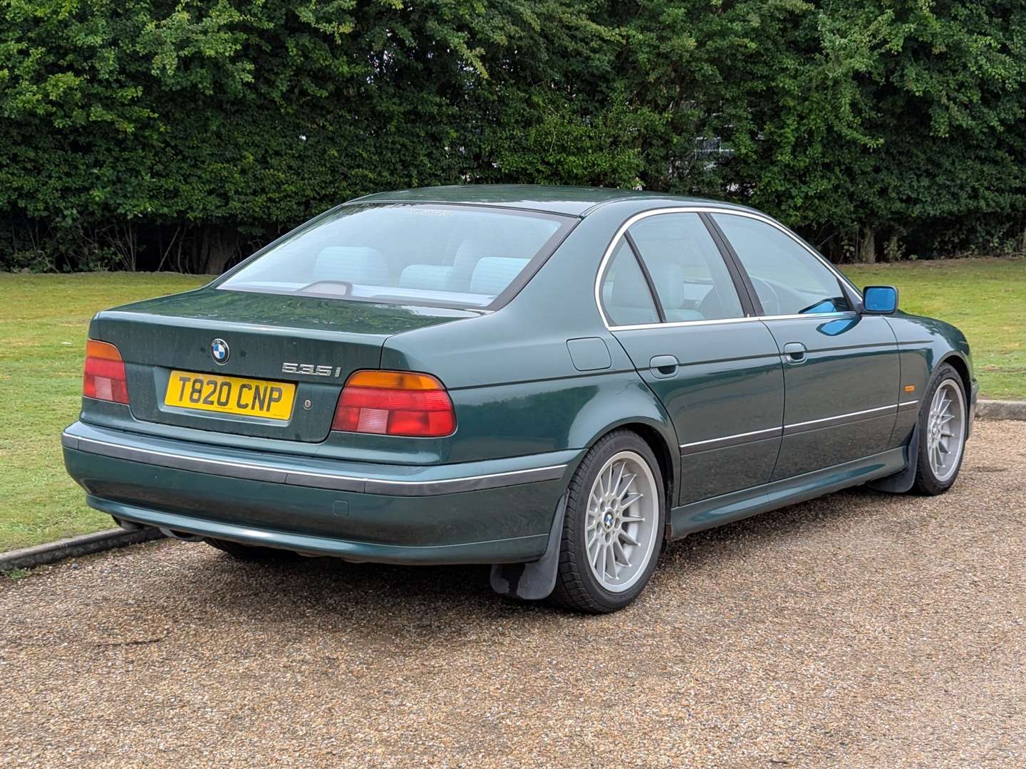 <p>199 BMW 535I E39 AUTO</p>