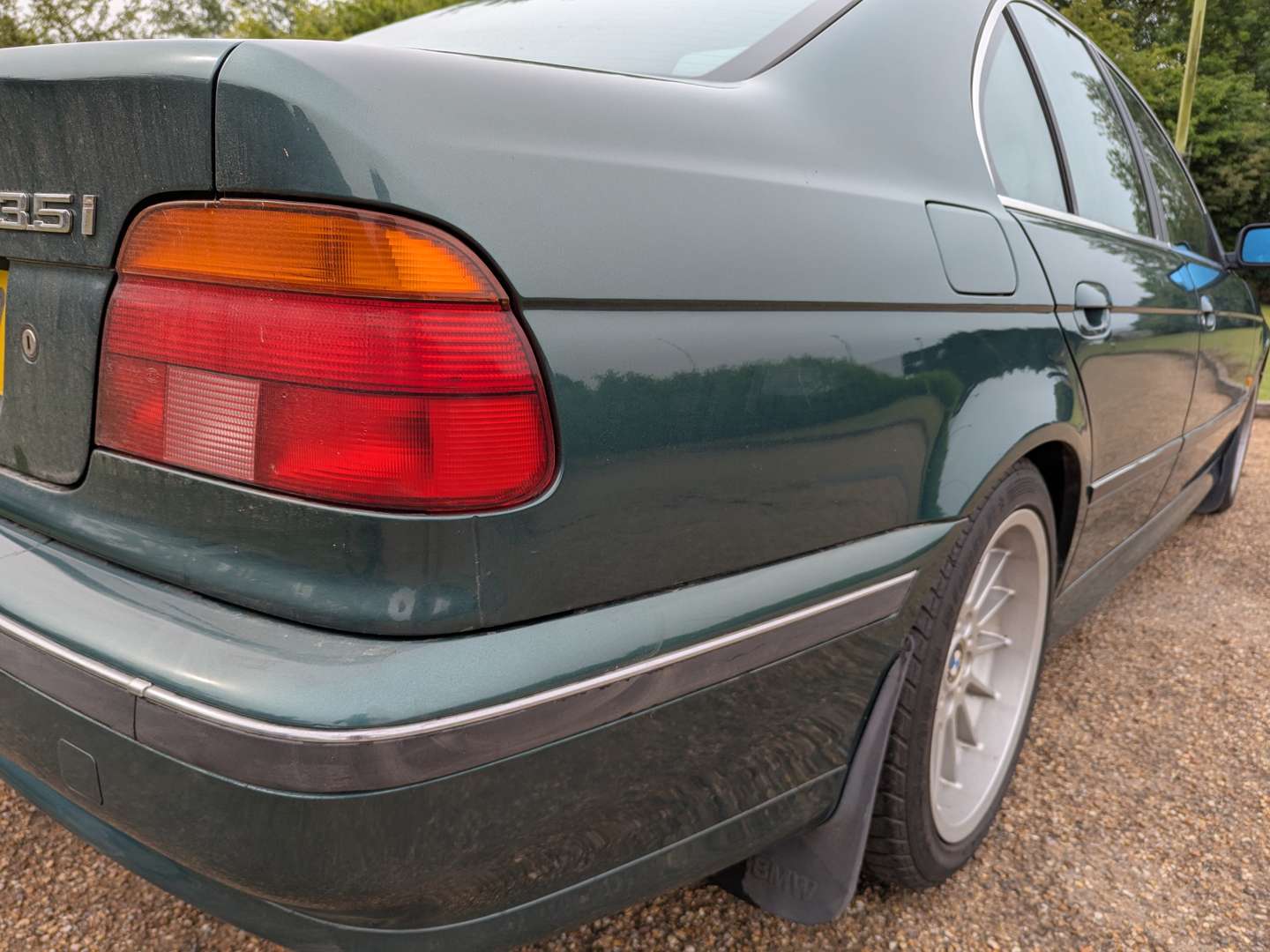 <p>199 BMW 535I E39 AUTO</p>