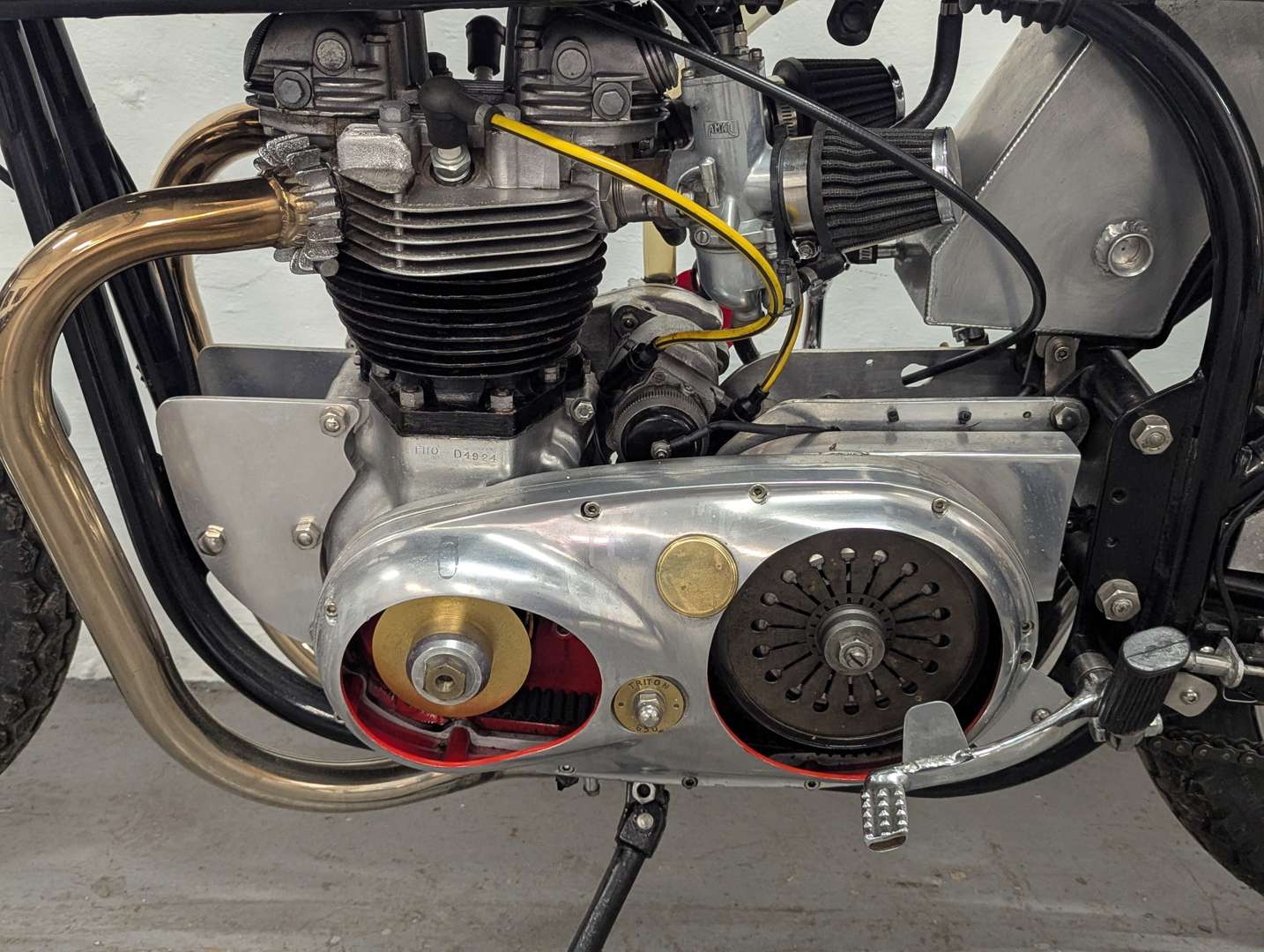 <p>1970 TRITON 650</p>