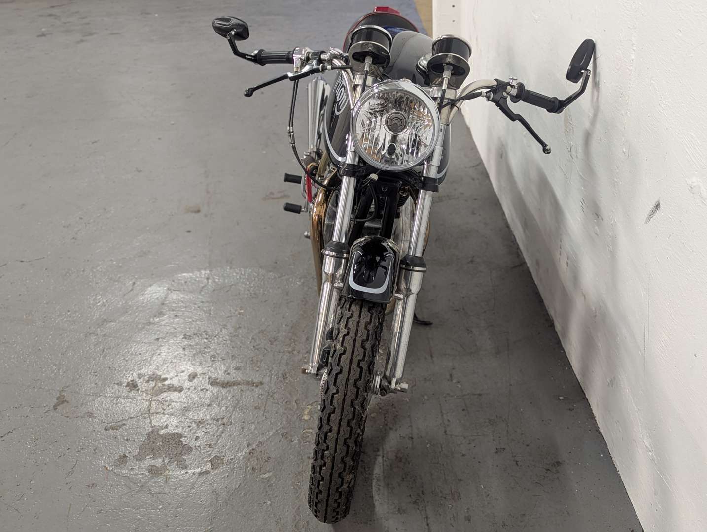 <p>1970 TRITON 650</p>