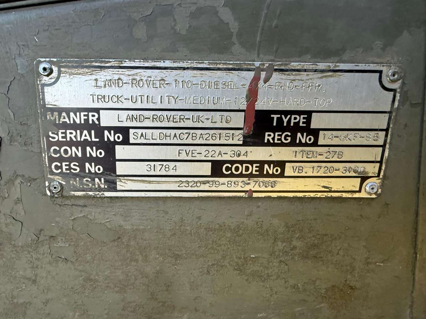 <p>1986 LAND ROVER DEFENDER 110 FFR HARD TOP</p>