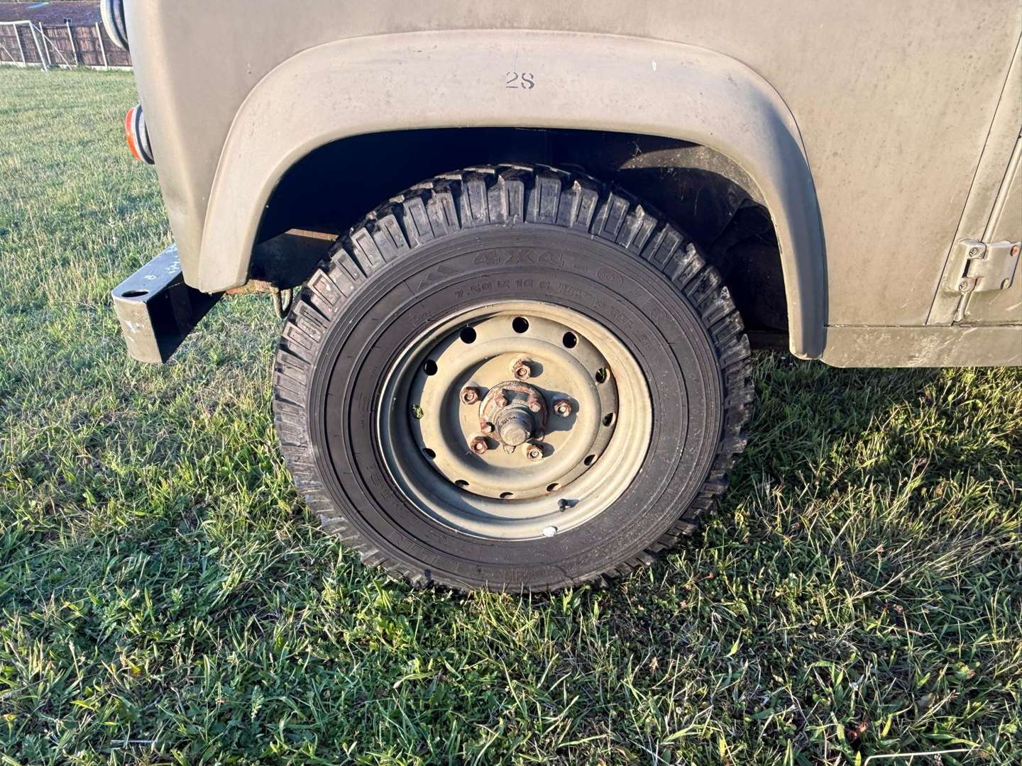 <p>1986 LAND ROVER DEFENDER 110 FFR HARD TOP</p>
