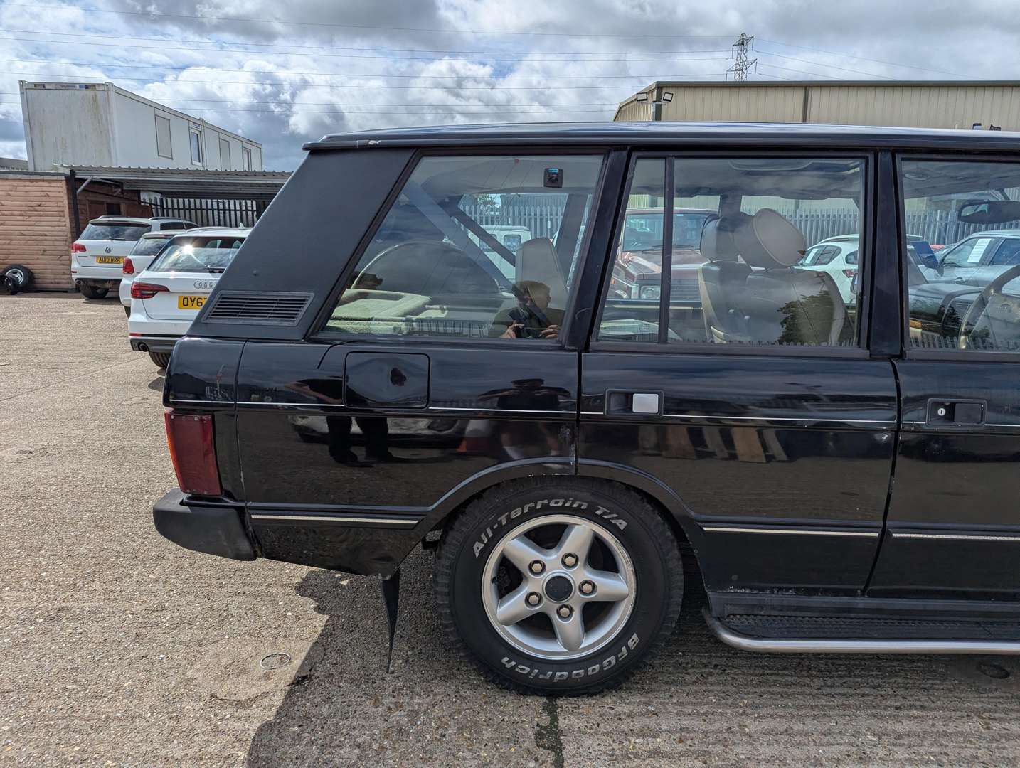 <p>1995 RANGE ROVER VOGUE SE AUTO</p>