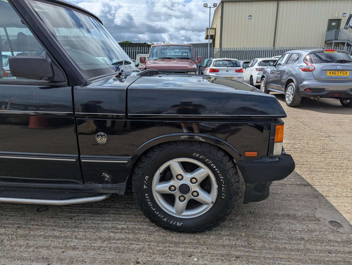 <p>1995 RANGE ROVER VOGUE SE AUTO</p>