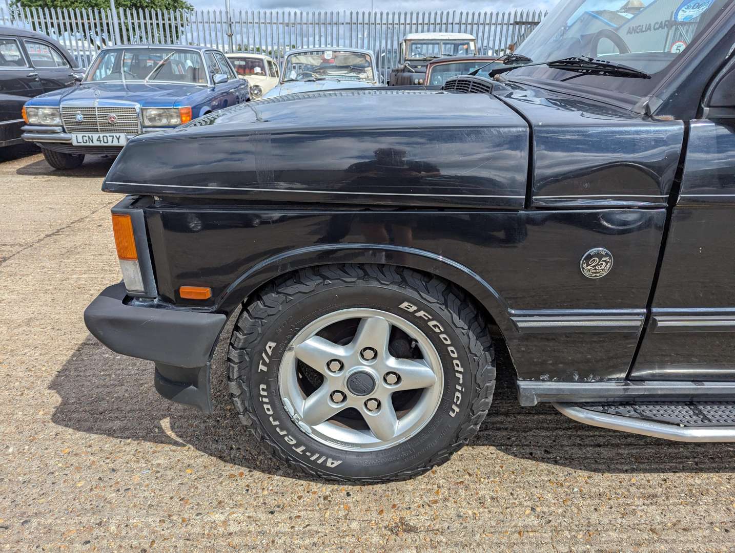 <p>1995 RANGE ROVER VOGUE SE AUTO</p>