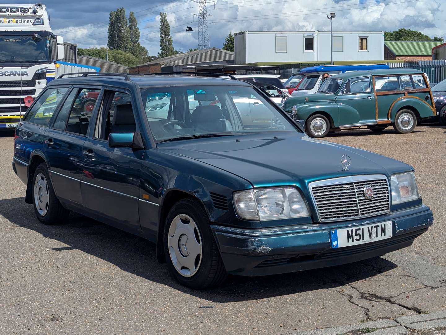 <p>1995 MERCEDES E300D ESTATE AUTO</p>
