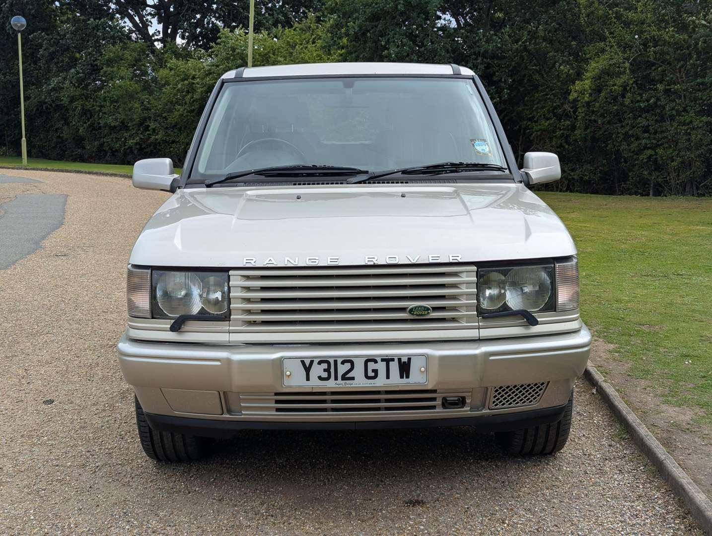 <p>2001 RANGE ROVER P38 2.5L DHSE AUTO</p>