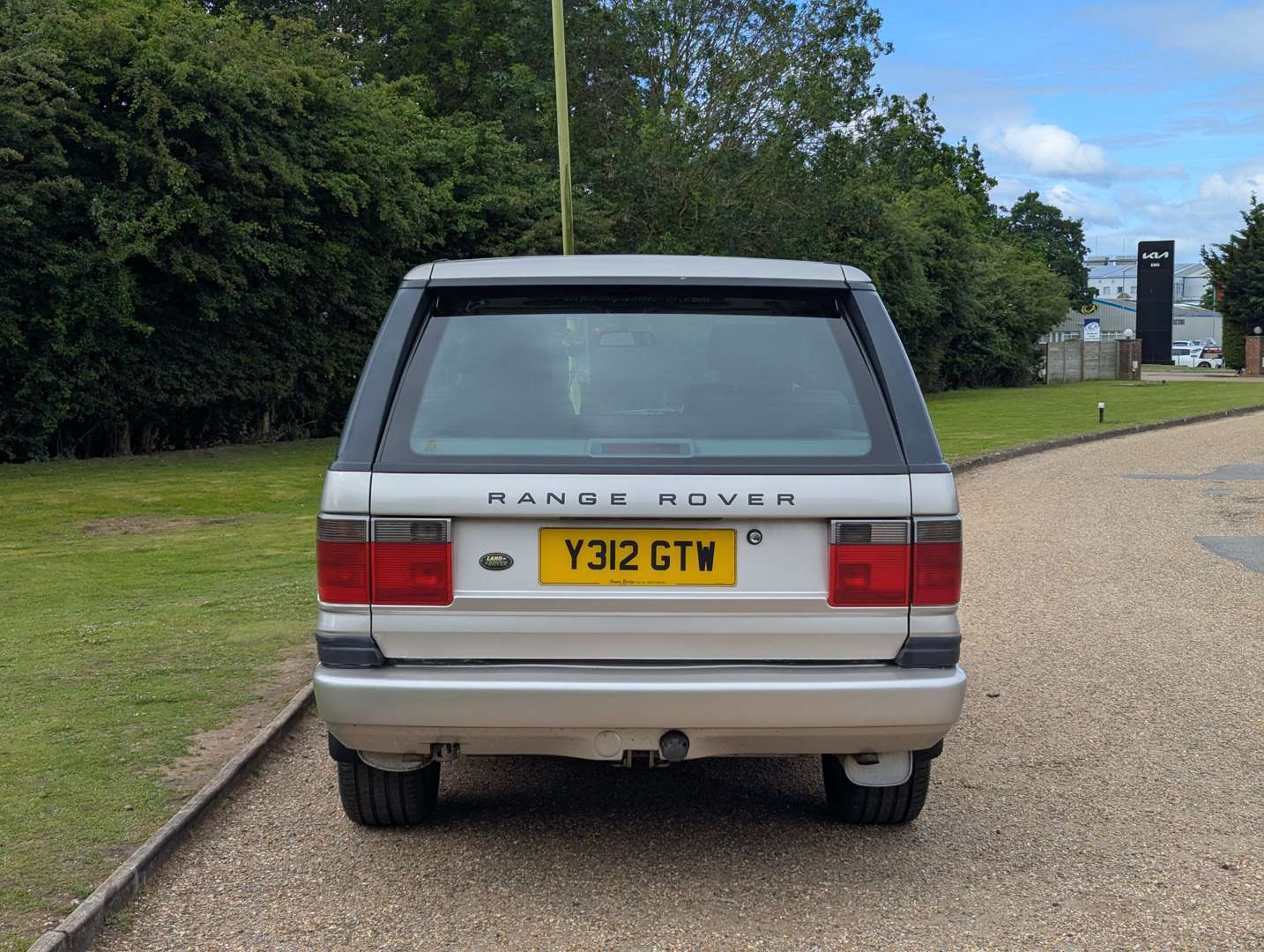 <p>2001 RANGE ROVER P38 2.5L DHSE AUTO</p>