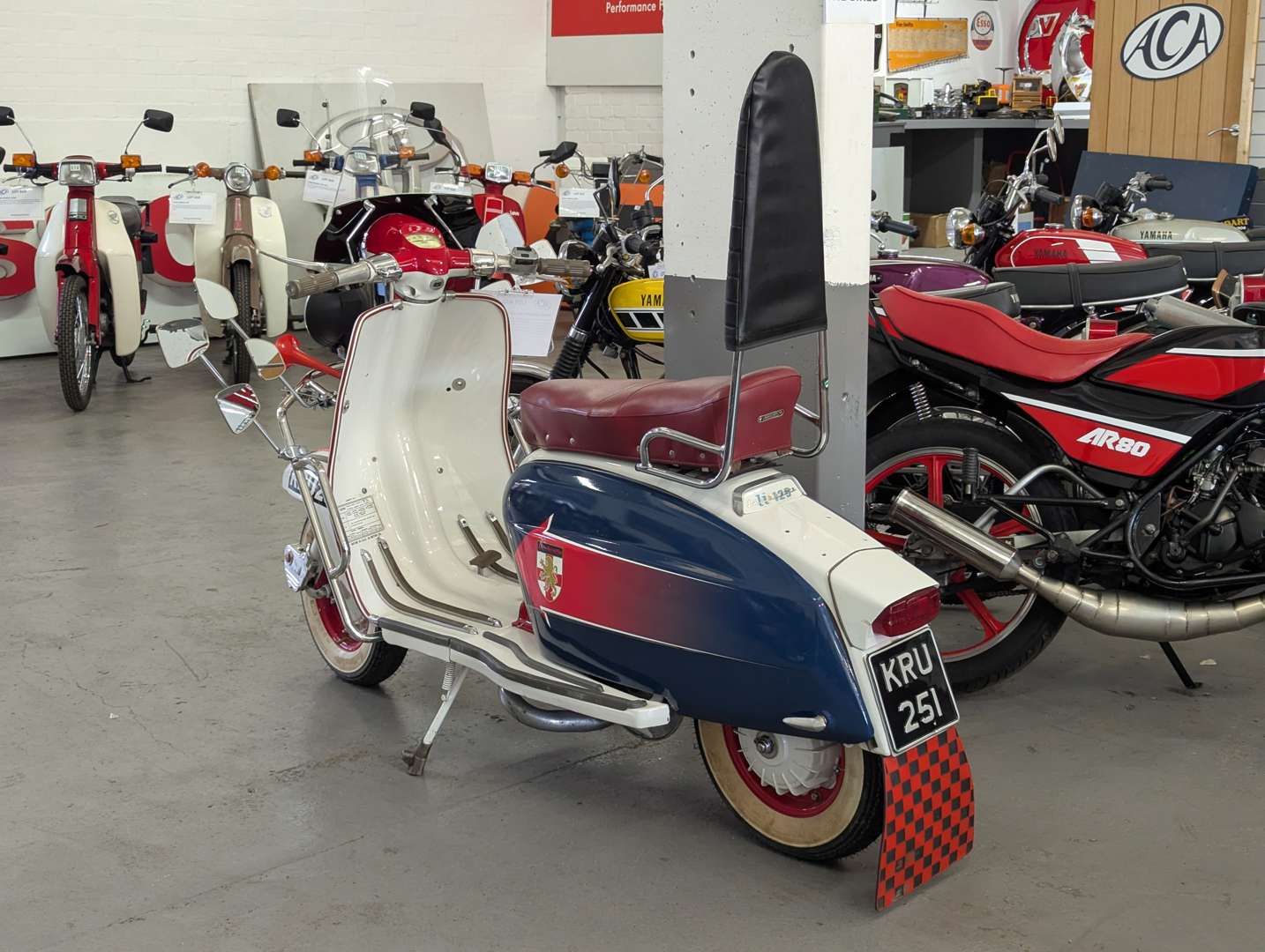 <p>1965 LAMBRETTA LI</p>
