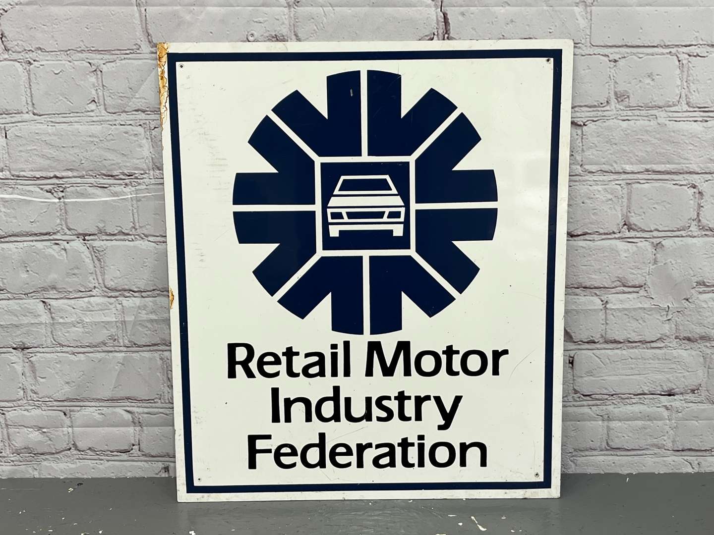 <p>Retail Motor Industry Federation Sign on Board&nbsp;</p>