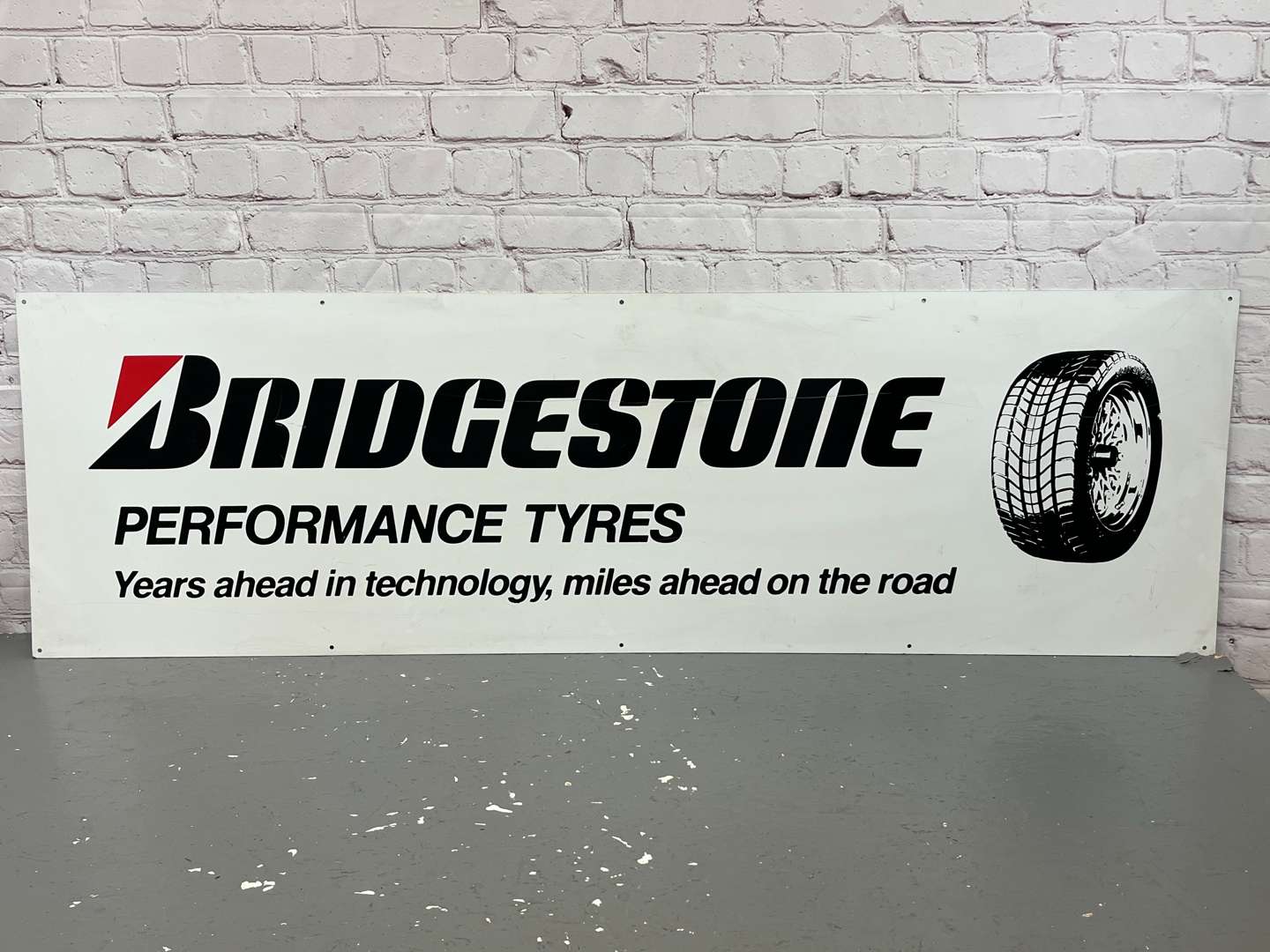 <p>Bridgestone Performance Tyres Sign On Board</p>