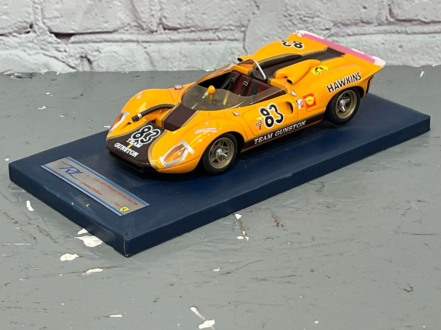 <p>Solido RL 1968 Ferrari 350 Model Car&nbsp;</p>
