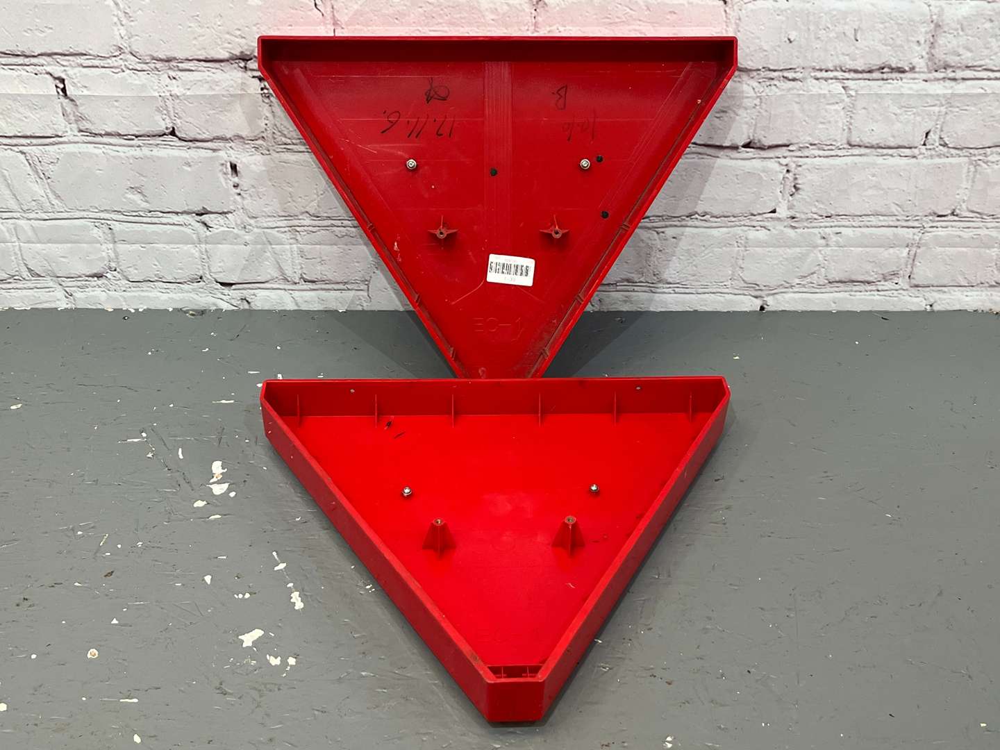 <p>Esso Pressed Plastic Triangular Signs</p>