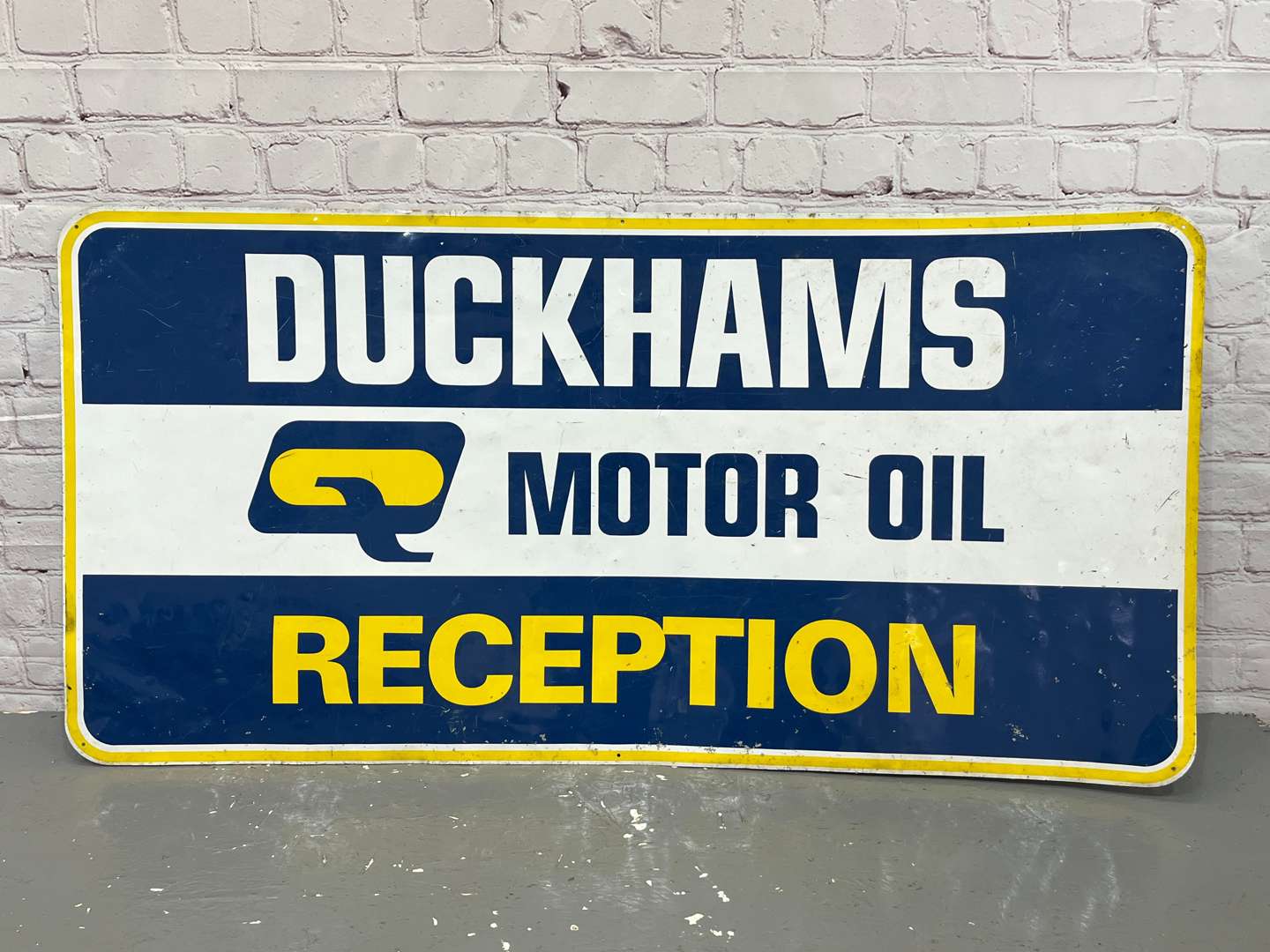 <p>Duckhams Reception Motor Oil Aluminium Sign</p>