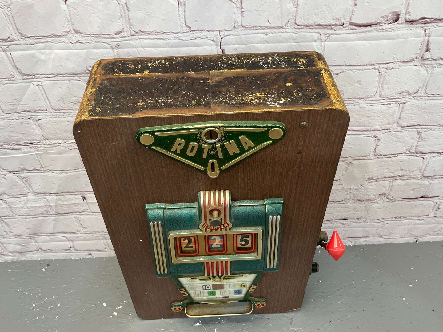 <p>ROTINA Vintage 1p Fruit Machine (In Working Order)</p>