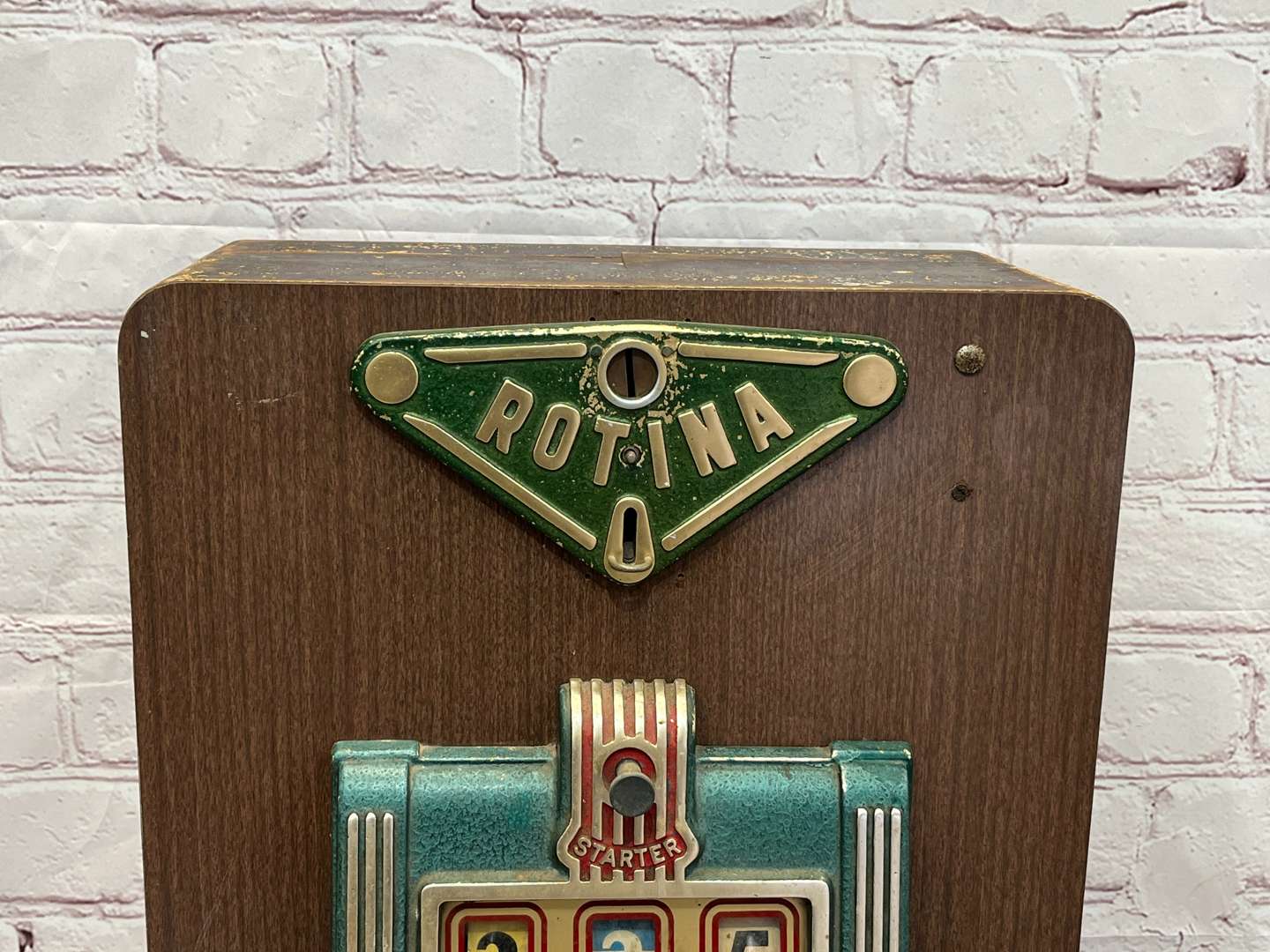 <p>ROTINA Vintage 1p Fruit Machine (In Working Order)</p>