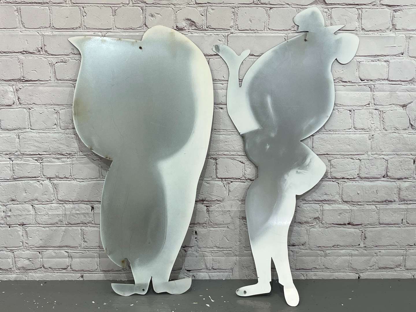 <p>Esso Mr & Mrs Drip Metal Signs</p>