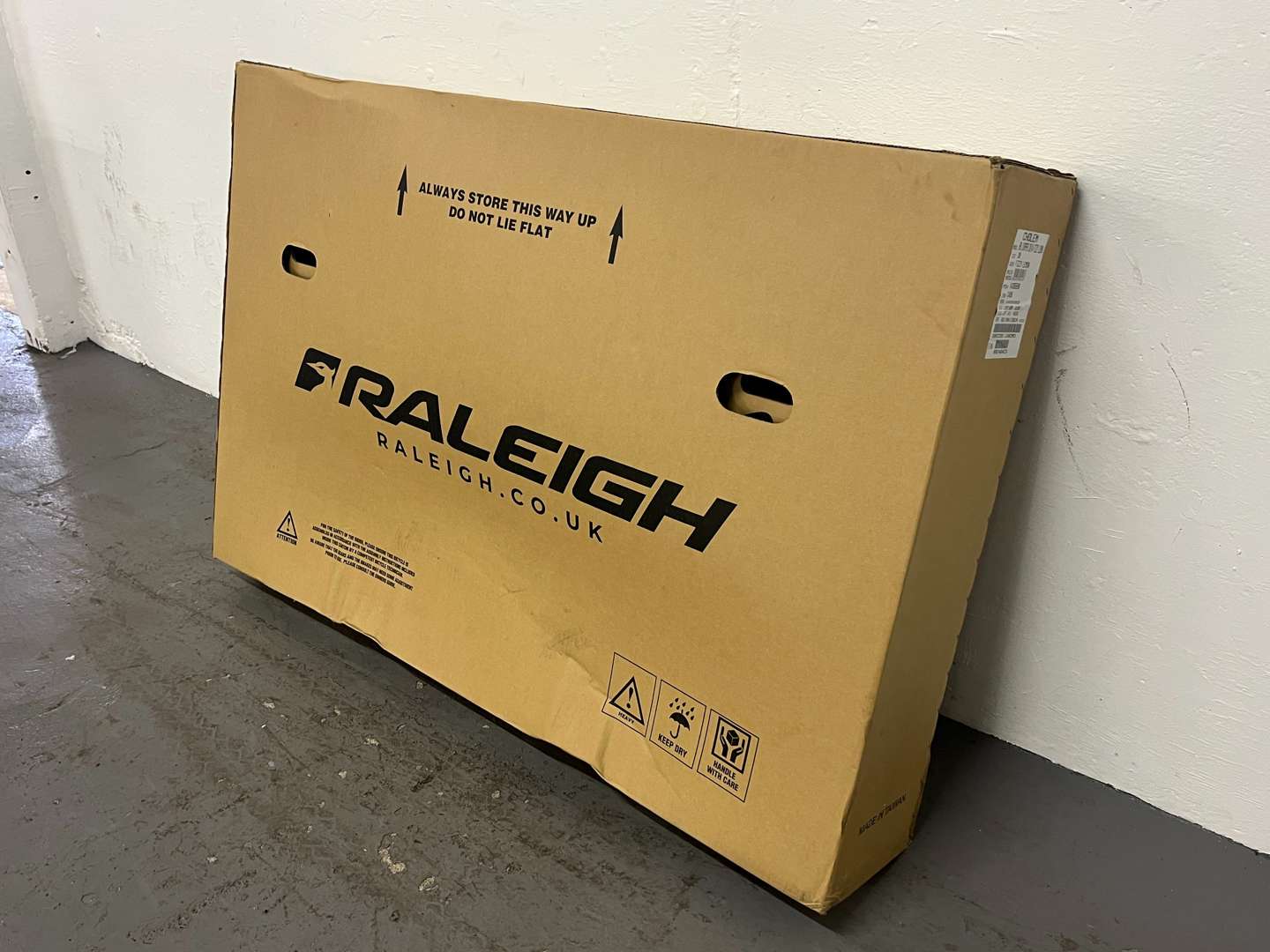 <p>Mk IIII Raleigh Chopper 2024 Edition In Fizzy Lemon Still Boxed and Unopened&nbsp;</p>
