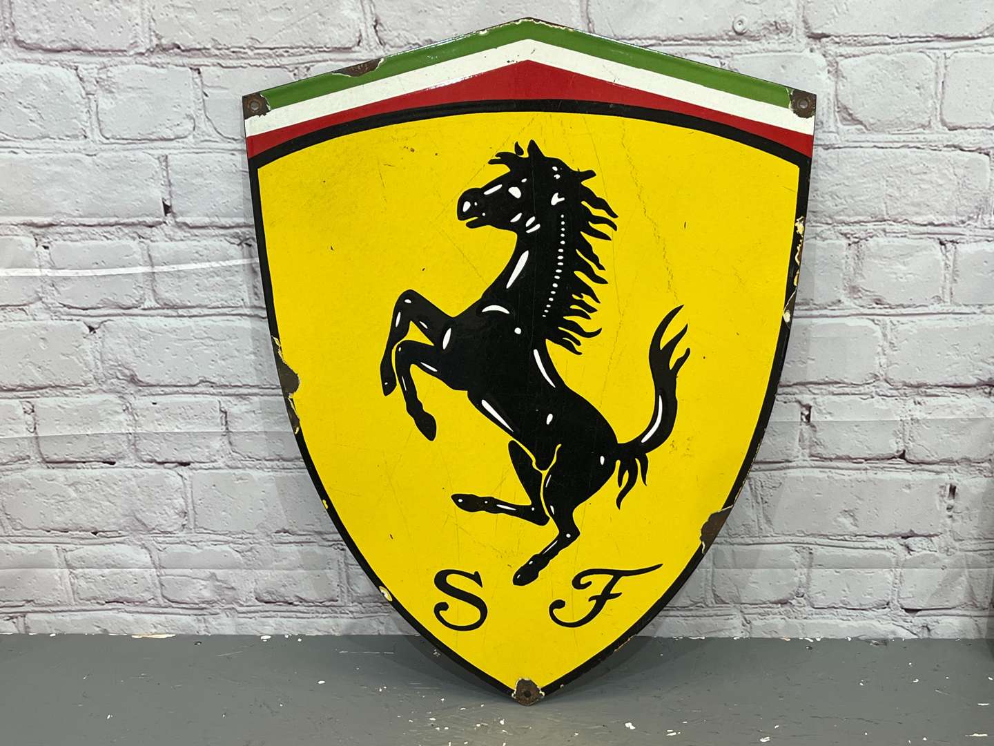 <p>Ferrari Emblem Shield Enamel Sign</p>