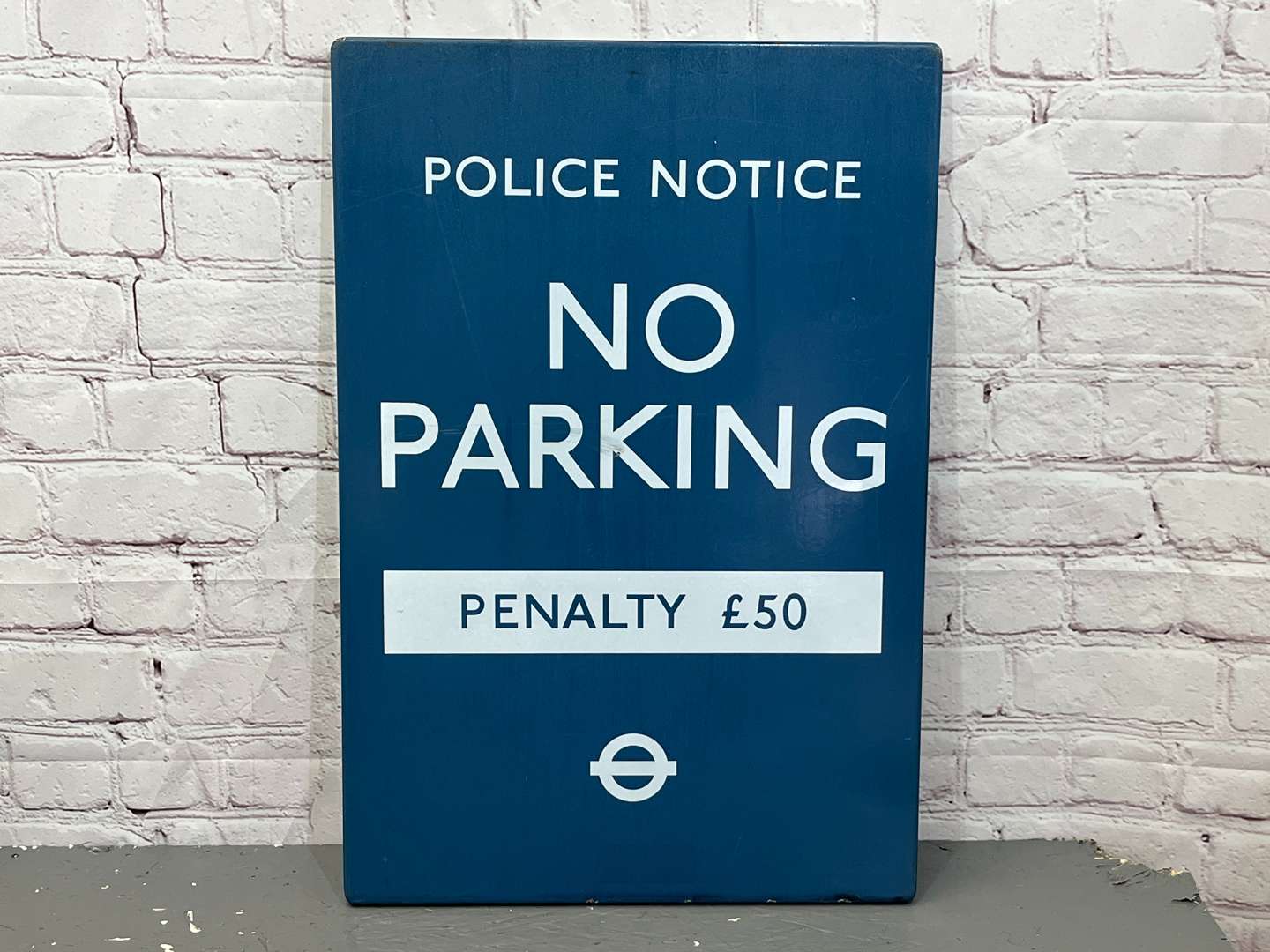 <p>Police Notice No Parking Enamel Sign</p>