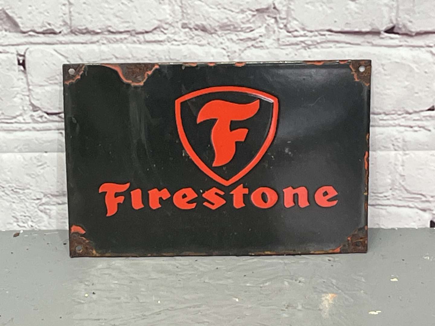 <p>Firestone Tyres Small Enamel Sign</p>