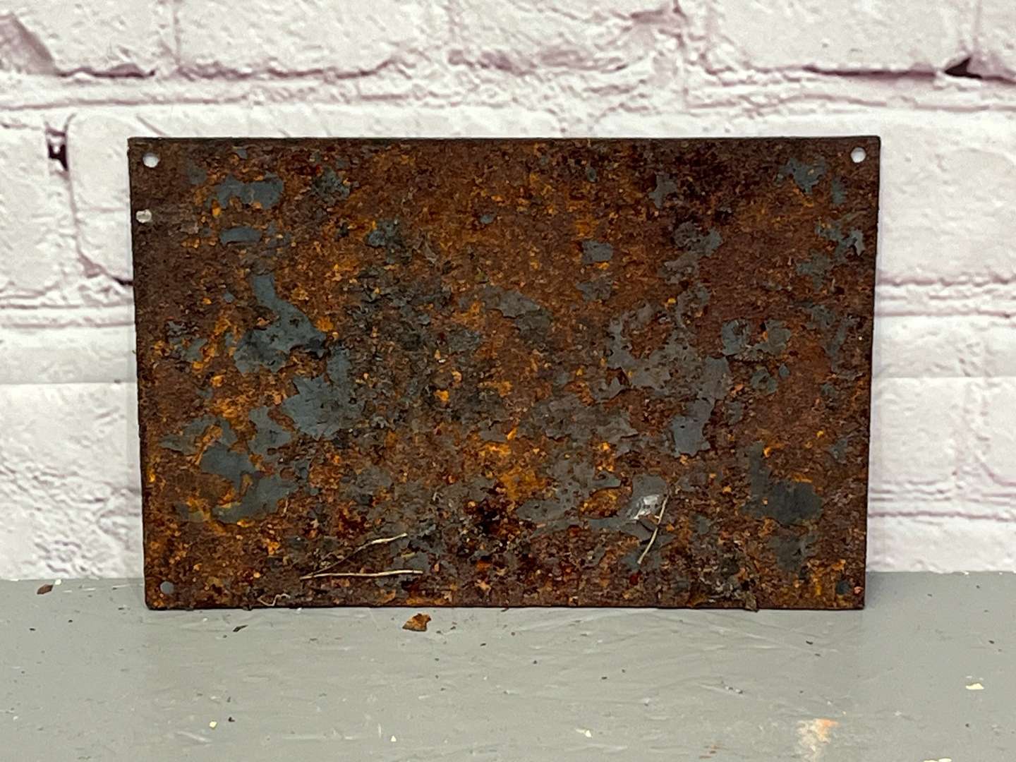 <p>Firestone Tyres Small Enamel Sign</p>