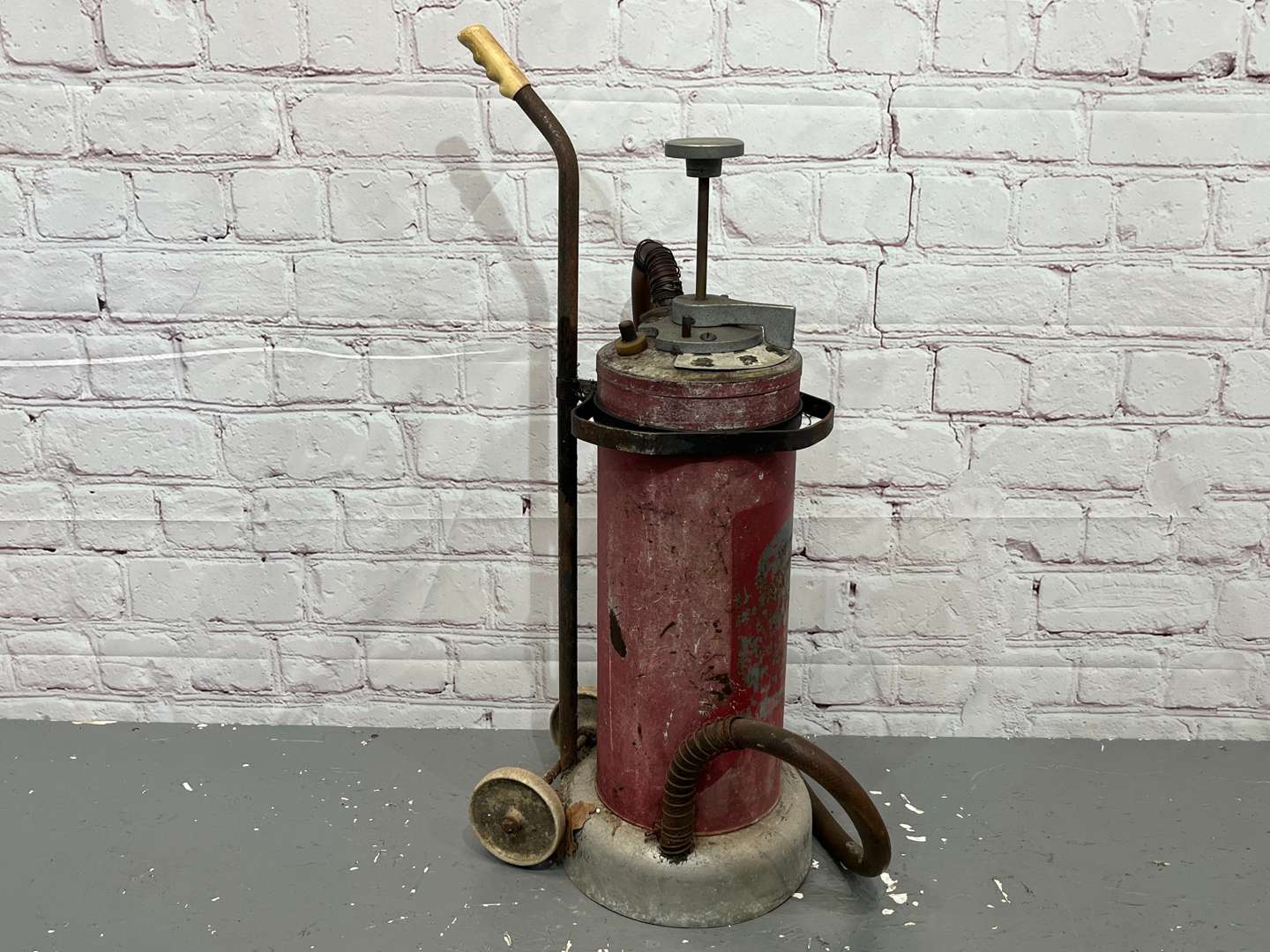 <p>Forecourt Oil Dispensing Trolley</p>
