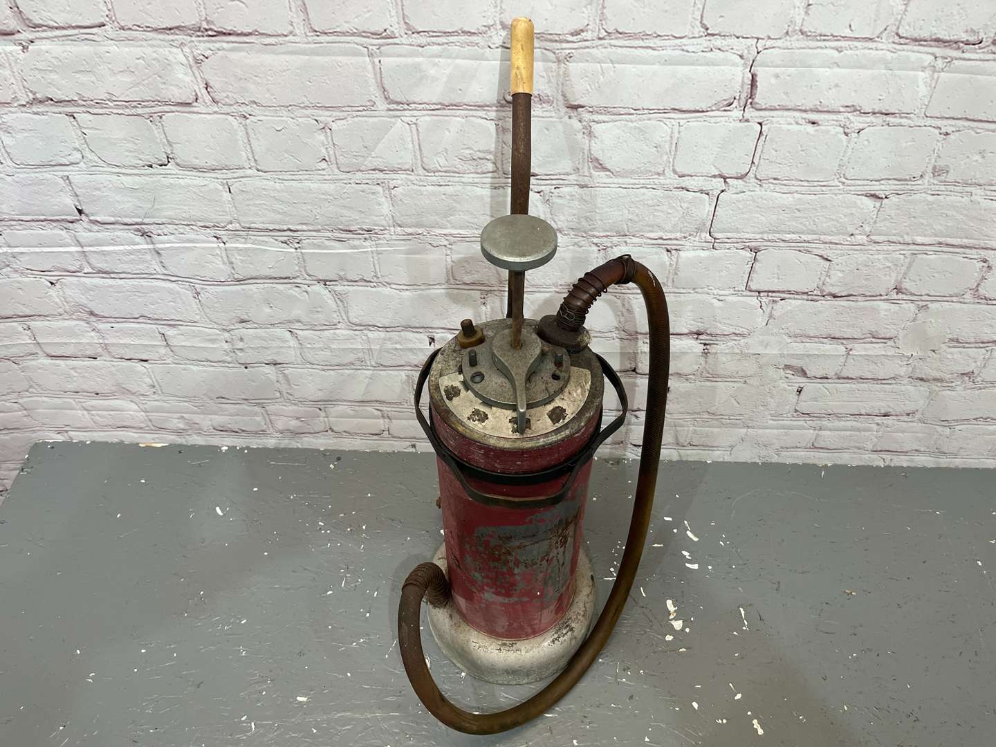 <p>Forecourt Oil Dispensing Trolley</p>